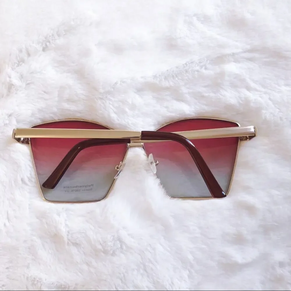 Aubrey Dark Pink Gradient Oversized Sunglasses